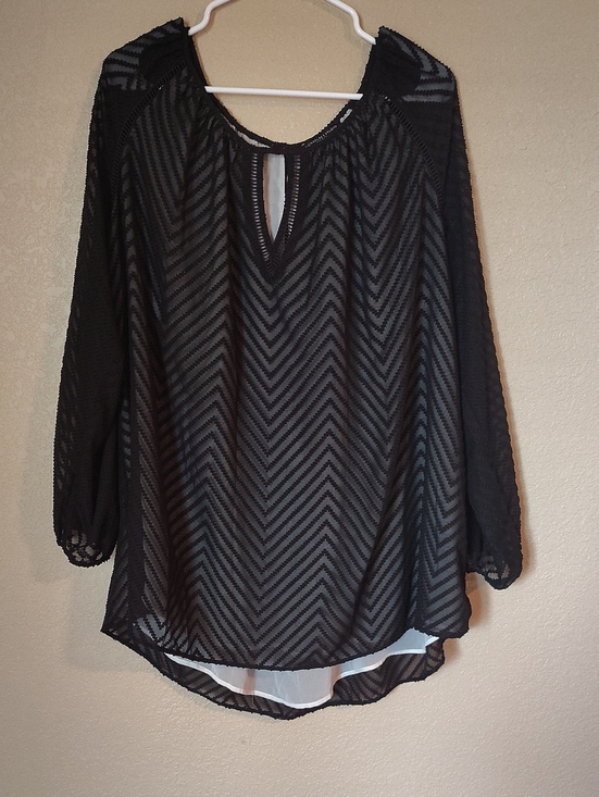 Signature Studio Tops - Signature Studio Black Chevron Sheer Keyhole Tunic